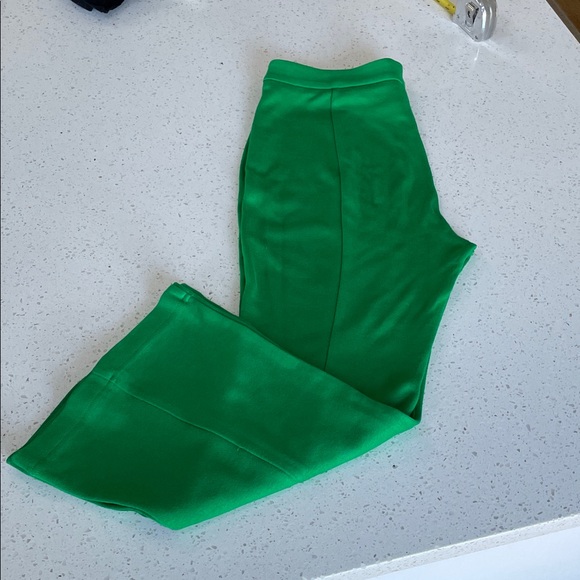 Tuckernuck Bright Green Cropped Flare Pants - Picture 9 of 9